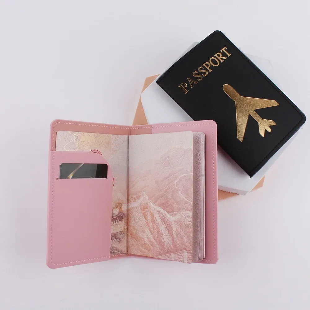 Couverture de Passeport d'Avio - Travel.Accessories News avis et prix