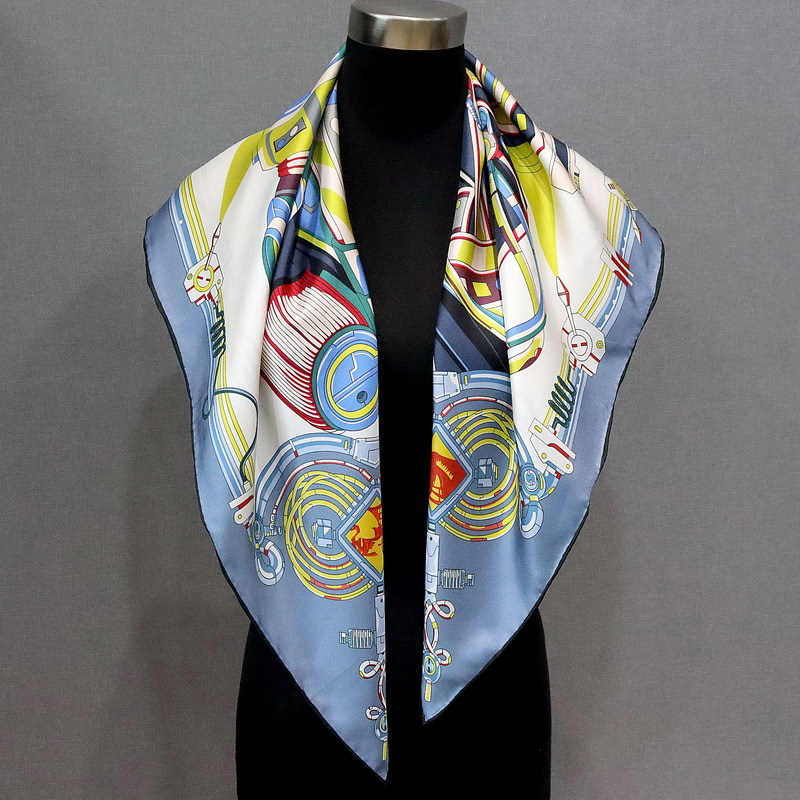 Foulard en soie 18MM pour femm - Travel Accessories Bag For Women avis et prix